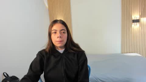 LaylaEmber online show from January 17, 11:48 am