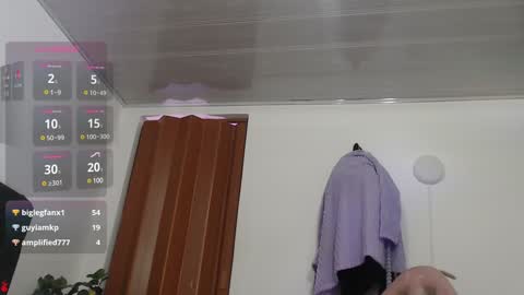 laylafoxy_tay online show from January 15, 6:01 am