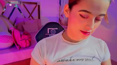 laylafoxy_tay online show from September 16, 3:29 am