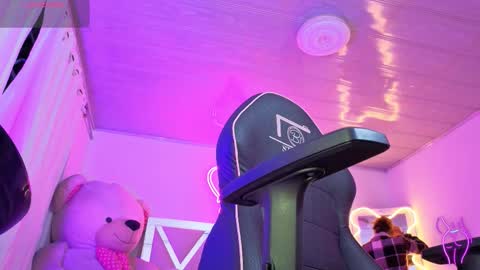 laylafoxy_tay online show from October 9, 3:48 am