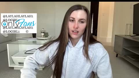 laylahlaylah1 online show from March 11, 4:02 pm