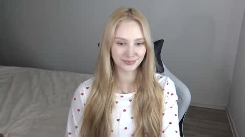 LaylaPretty001 online show from February 4, 5:24 am