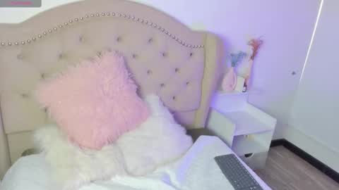 Snapshot of laylavelvet chatting on October 13, 7:14 pm LAYLA online show from October 13, 7:14 pm