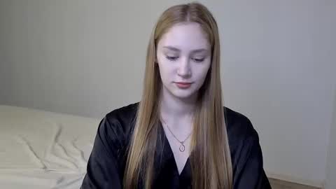 Laylla001 online show from January 2, 5:57 am