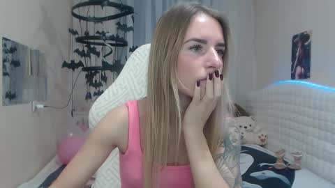 laymablast online show from October 26, 7:03 am