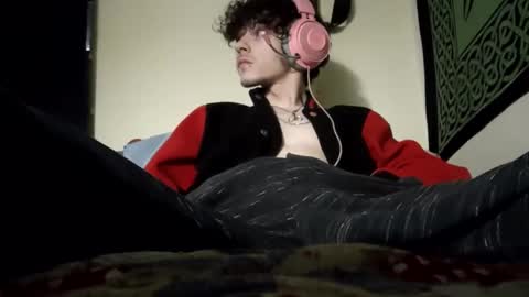 Stitch online show from February 14, 7:49 am