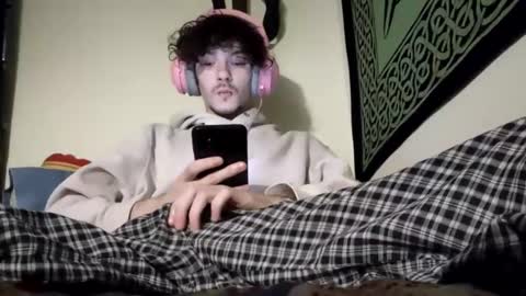 Stitch online show from February 22, 9:56 am