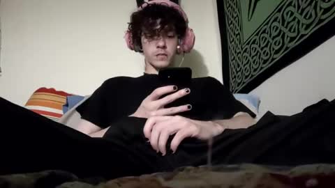 Stitch online show from February 27, 3:47 am