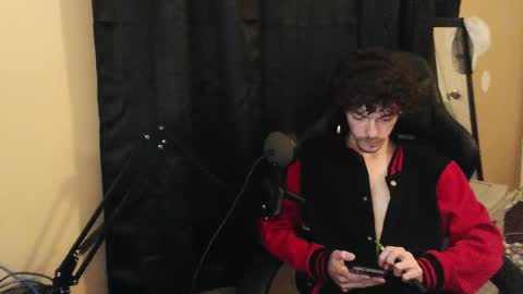 Stitch online show from December 16, 5:34 am