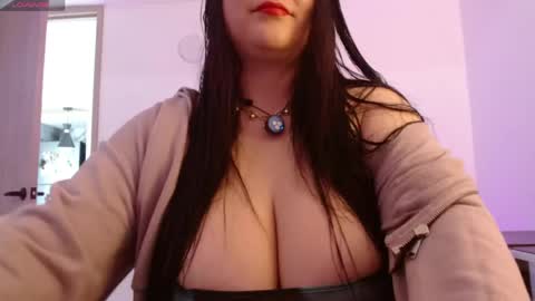 Snapshot of layna_cold chatting on May 21, 3:30 pm Vannessa online show from May 21, 3:30 pm