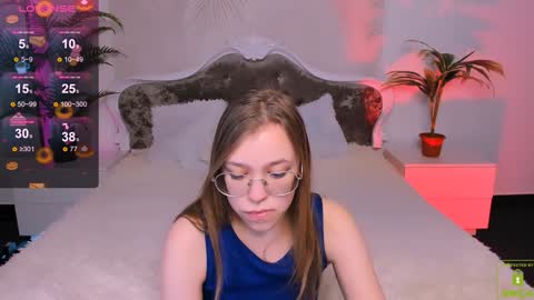 Snapshot of layriantavee chatting on January 17, 10:22 am layriantavee online show from January 17, 10:22 am