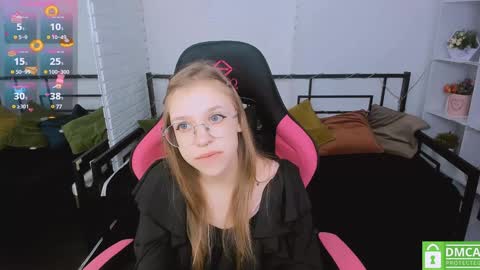 Snapshot of layriantavee chatting on January 21, 6:54 am layriantavee online show from January 21, 6:54 am