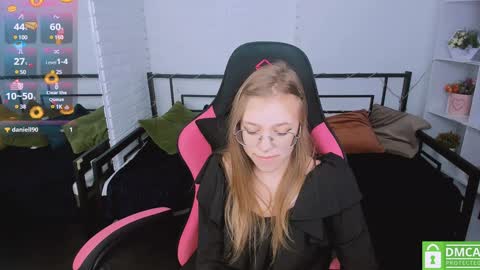 Snapshot of layriantavee chatting on January 21, 9:57 am layriantavee online show from January 21, 9:57 am