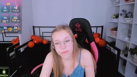 Snapshot of layriantavee chatting on February 20, 10:05 am layriantavee online show from February 20, 10:05 am