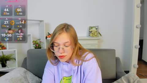 Snapshot of layriantavee chatting on September 30, 1:27 pm layriantavee online show from September 30, 1:27 pm