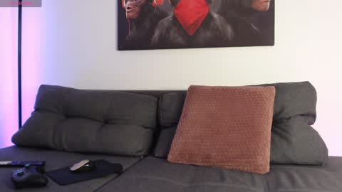 Laz online show from December 26, 8:07 am