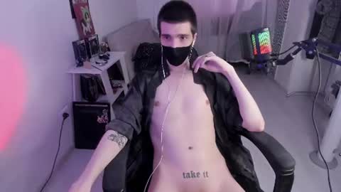 Snapshot of lazy_haze chatting on June 22, 7:27 am Haze aka Slava online show from June 22, 7:27 am
