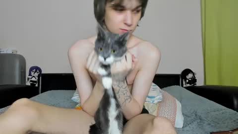 Snapshot of lazydarkknight chatting on January 7, 6:14 pm Alex online show from January 7, 6:14 pm