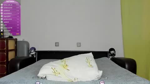 Snapshot of lazydarkknight chatting on February 23, 10:42 pm Alex online show from February 23, 10:42 pm