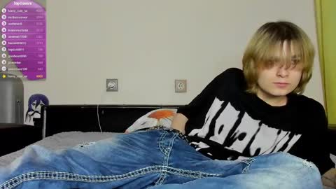 Snapshot of lazydarkknight chatting on March 3, 2:26 am Alex online show from March 3, 2:26 am