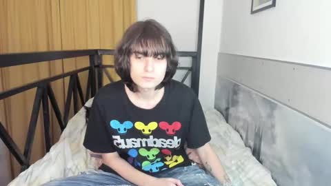 Snapshot of lazydarkknight chatting on October 17, 10:56 pm Alex online show from October 17, 10:56 pm