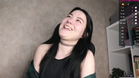 Snapshot of lazynut chatting on December 14, 4:45 am Lisa online show from December 14, 4:45 am