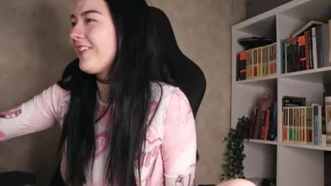 Snapshot of lazynut chatting on October 18, 4:26 am Lisa online show from October 18, 4:26 am