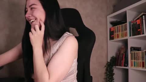 Snapshot of lazynut chatting on October 26, 4:18 am Lisa online show from October 26, 4:18 am