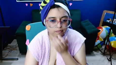 Snapshot of lcherryblossoml chatting on October 14, 12:00 am lcherryblossoml online show from October 14, 12:00 am