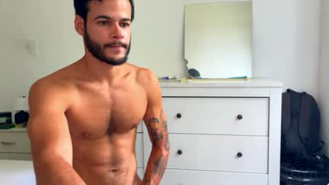 Snapshot of lcscerq chatting on November 26, 1:23 pm lcscerq online show from November 26, 1:23 pm