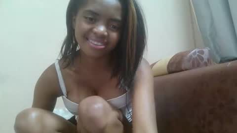 Snapshot of lea96546 chatting on October 15, 4:12 am lea96546 online show from October 15, 4:12 am