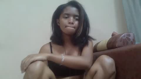 Snapshot of lea96546 chatting on October 22, 4:35 am lea96546 online show from October 22, 4:35 am