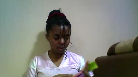 Snapshot of lea96546 chatting on November 1, 5:04 pm lea96546 online show from November 1, 5:04 pm