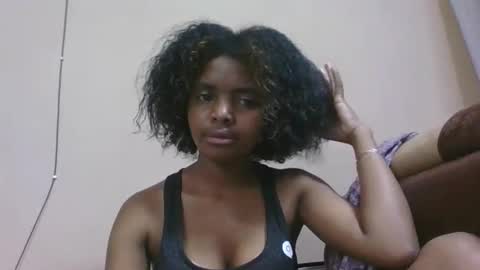 Snapshot of lea96546 chatting on November 19, 6:02 am lea96546 online show from November 19, 6:02 am