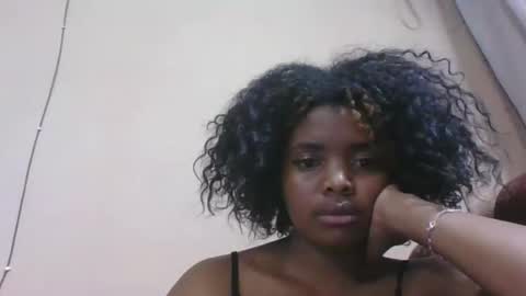 Snapshot of lea96546 chatting on November 28, 5:37 pm lea96546 online show from November 28, 5:37 pm