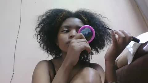 Snapshot of lea96546 chatting on November 30, 6:06 am lea96546 online show from November 30, 6:06 am