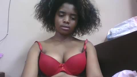 lea96546 online show from March 31, 6:03 am