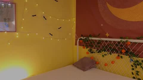 Snapshot of lea_belle_ chatting on October 31, 5:14 pm Lea online show from October 31, 5:14 pm