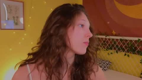 Snapshot of lea_belle_ chatting on November 21, 9:13 pm Lea online show from November 21, 9:13 pm