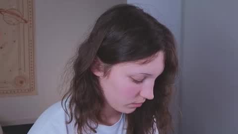 Snapshot of lea_belle_ chatting on January 18, 5:06 pm Lea online show from January 18, 5:06 pm