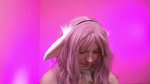 Snapshot of lea_belle_ chatting on February 21, 3:57 pm Lea online show from February 21, 3:57 pm