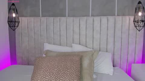    online show from December 19, 6:59 pm