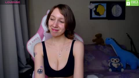 Snapshot of leah__gotty chatting on February 1, 12:51 am Leah Gotty online show from February 1, 12:51 am