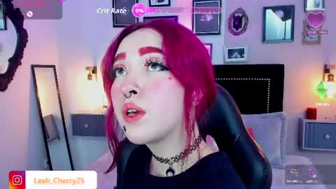Leah online show from July 2, 10:05 pm