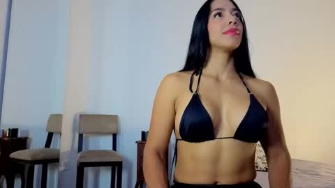 ---Leah-- online show from November 30, 8:35 pm