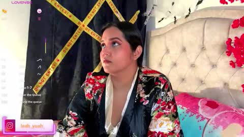 Snapshot of leah_yuah chatting on October 18, 9:21 am AYSHELL online show from October 18, 9:21 am