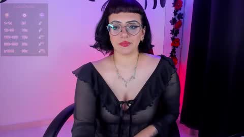  Leah   Independent Model  OF leahghoul666  online show from December 4, 11:24 pm