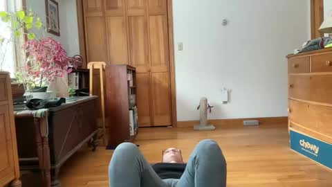 Snapshot of leahwilde chatting on February 9, 3:45 pm Lee online show from February 9, 3:45 pm