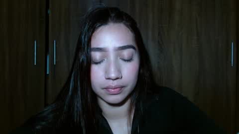 Snapshot of leanaalhub chatting on December 31, 3:34 am leanaalhub online show from December 31, 3:34 am