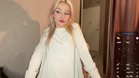 Snapshot of leanchika chatting on February 11, 11:01 pm Lean online show from February 11, 11:01 pm